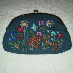Elegant Navy Blue Clutch with Floral Embroidery